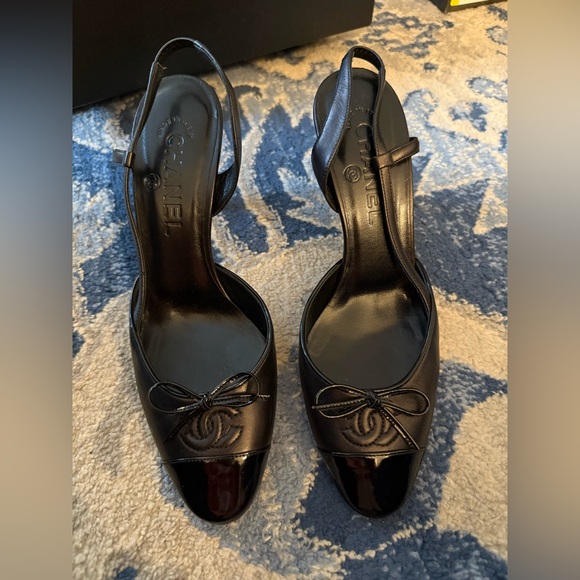 Chanel slingbacks with box - Picture 1 of 6